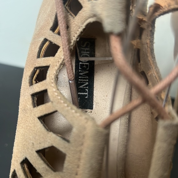 Shoemint Nude Curved Cut Outs Sandals 8 - Picture 8 of 12